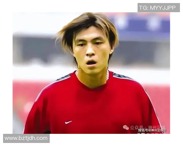 《从球场到星光:一名普通足球少年逆袭成世界级球星的传奇人生》